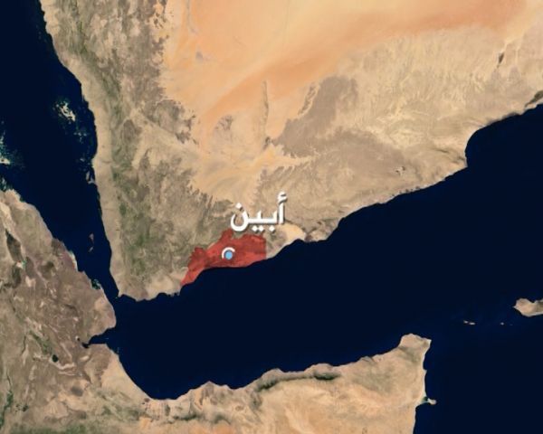 أبين.. إصابة 3 جنود بانفجار عبوة ناسفة استهدفت موكب قياديَيْن عسكريَيْن في المحفد 