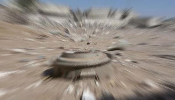 استشهاد وإصابة أربعة أطفال بانفجار لغم مموّه حوثي جنوب الحديدة 