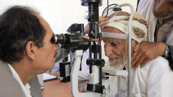 أبين.. تدشين مخيم النور الطبي المجاني لجراحة العيون