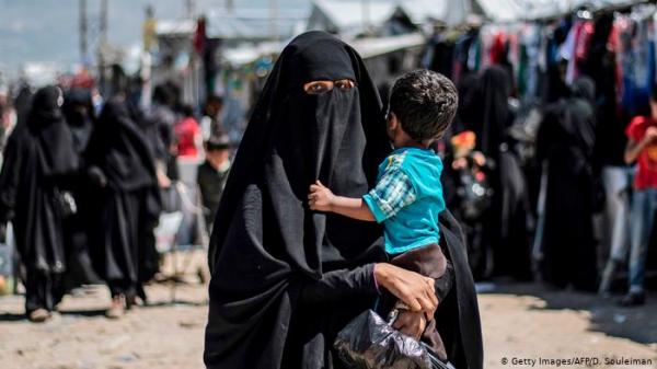 فرنسا.. السجن 14 عاماً  غادرت إلى سوريا برفقة أطفال