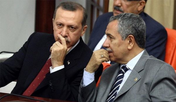 مستشار بارز لأردوغان يقدم استقالته بعد تقديمه طالب بالإفراج عن المعارضين
