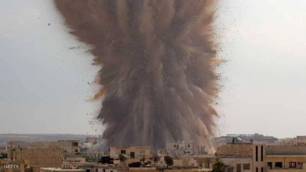حالات اختناق في قصف على حلب ومقتل 9 في إدلب