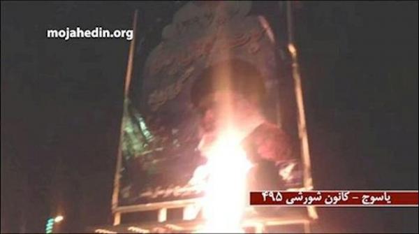 غاضبون يحرقون صور الملالي في عدد من المحافظات الإيرانية