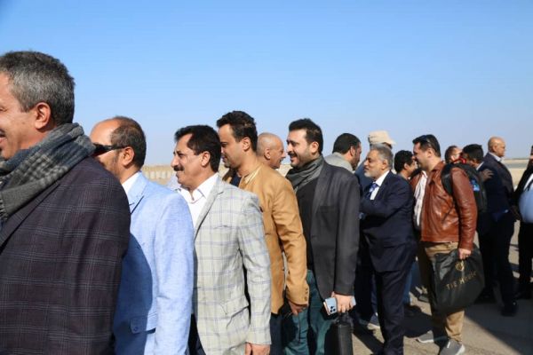 وصول قيادات سياسية وبرلمانيين إلى الساحل الغربي عبر مطار المخا للمشاركة في إحياء ذكرى ثورة 2 ديسمبر