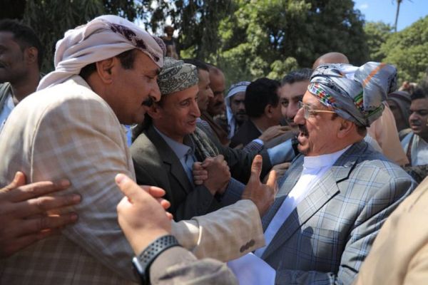 رئيس البرلمان: نراهن على تعز في لملمة الصفوف  