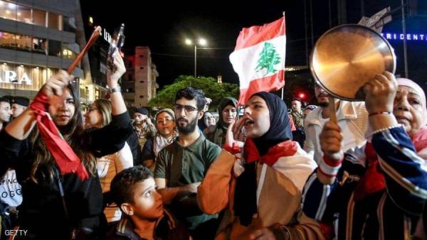 في ليل لبنان.. مظاهرات "ساهرة" وطرق جديدة للاحتجاج