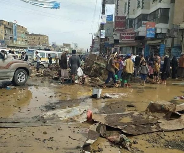 ميليشيا الحوثي تلزم مجموعة هائل سعيد بإصلاح طرقات في صنعاء