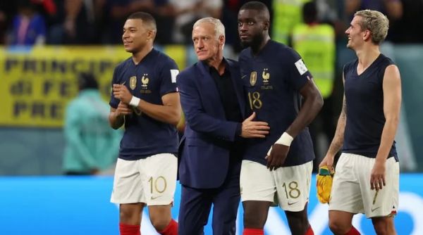 احتمالية غياب نجمين في المنخب الفرنسي عن لقاء المغرب
