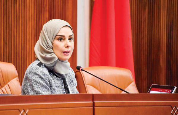 باكتساح الأصوات.. لزينل اول أمراه ترأس البرلمان البحريني