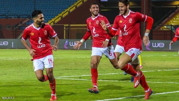 الأهلي يتربع على صدارة الدوري المصري
