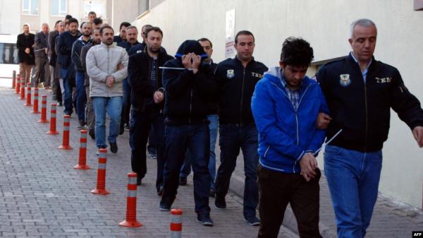 تركيا.. اعتقال 181 شخصا بشبهة الارتباط بجماعة غولن