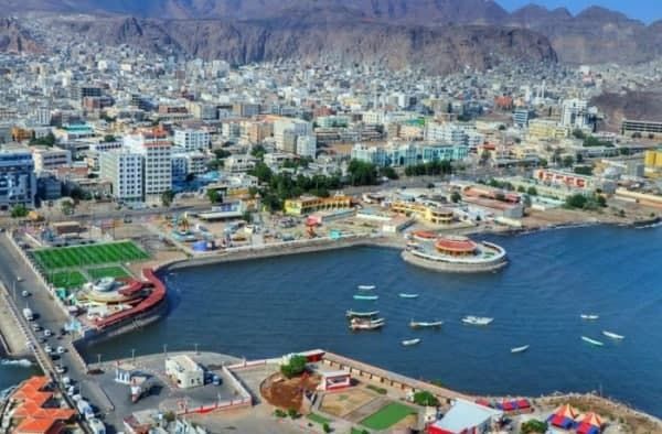 الأسماء| خطوات في جهود ترتيب الصفوف المناهضة للحوثي.. إعلان التشكيل الجديد للحكومة