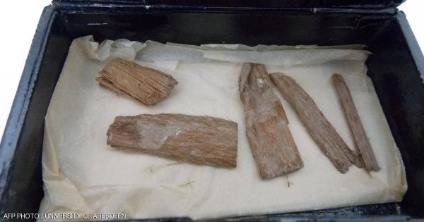 مفاجأة.. العثور على قطع من "هرم خوفو" في صندوق سيجار باسكتلندا