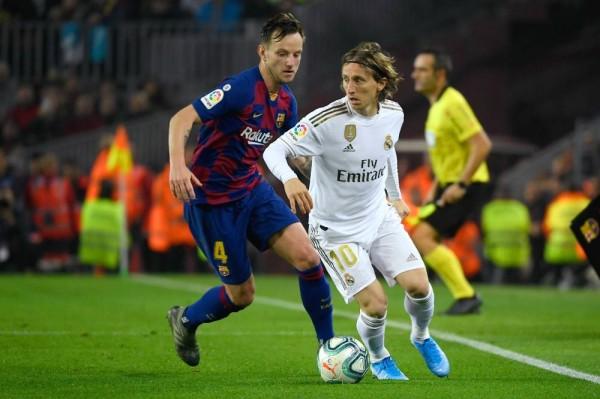كلاسيكو الأرض.. برشلونة يفلت من أفضلية ريال مدريد  ويخرج بنقطة  