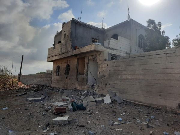 صور| الحديدة ..المليشيات الحوثية تكثف قصفها الأحياء السكنية المحررة لليوم الثاني على التوالي..والمشتركة ترد