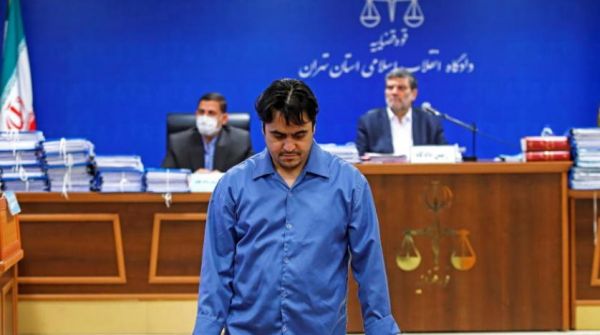 امرأة غامضة ووعد بالمال... كيف وقع روح الله زم في فخ طهران؟