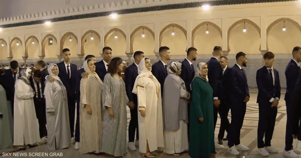  العاهل المغربي يستقبل "أسود الأطلس"
