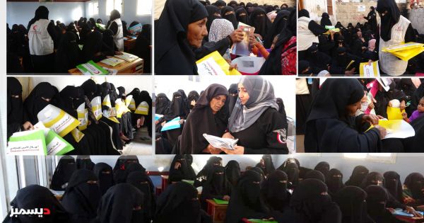 مدير مكتب حقوق الإنسان  بالحديدة تتفقد مراكز تعليمية لمحو الأمية