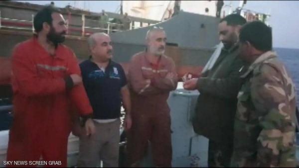 الجيش الليبي يعلن احتجاز سفينة طاقمها تركي