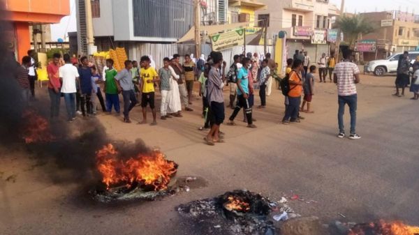 الأمن السوداني: 58 مصابا من رجال الأمن في تظاهرات السبت