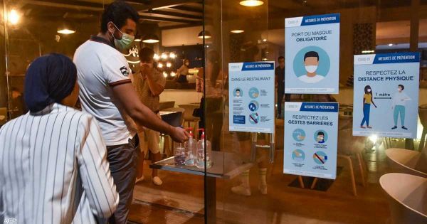 لماذا قررت الجزائر فرض جواز التطعيم في الأماكن العامة؟