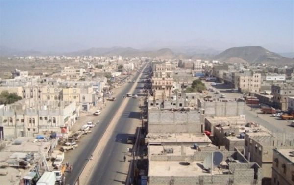 لحج.. شاب يقتل والدته وعمه ويلوذ بالفرار 