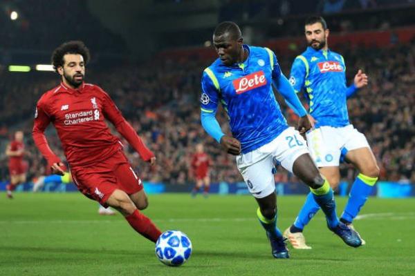 محمد صلاح يعلق على الهتافات العنصرية ضد السنغالي كوليبالي