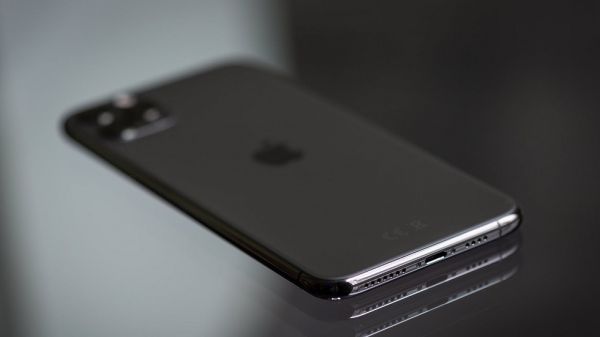 آبل قد تحدث نقلة تاريخية بالنسبة لهواتف آيفون!