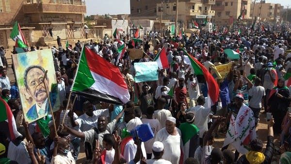 حمدوك يسابق الوقت.. وجدل الاستقالة يتجدد يومياً