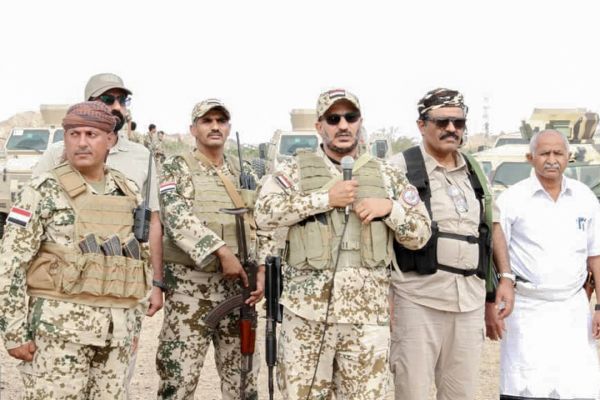 صور| حيا مأرب وأكد قدرات القوات المشتركة.. العميد طارق صالح: نخوض معركة القادسية الثالثة ضد فارس