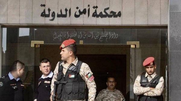 السجن لـ 15 أردنياً خططوا لعمليات إرهابية