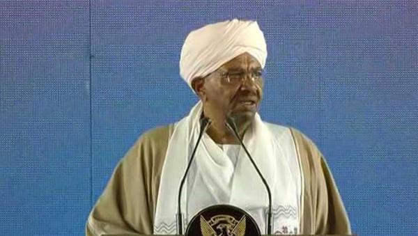 البشير: نوشك على عبور الأزمة الاقتصادية والدخول في إصلاحات كبيرة