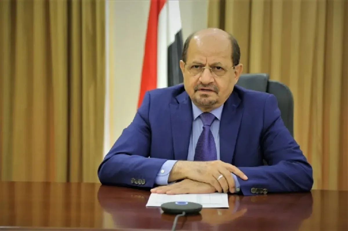 رئيس الحكومة يُجري تغييرات واسعة في المالية والضرائب والجمارك