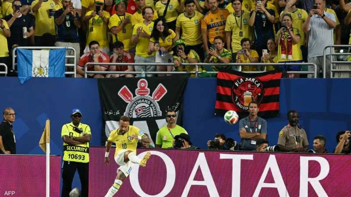 البرازيل تعبر إلى دور الـ32 في الصدارة.. وعودة نيمار تخطف الأضواء