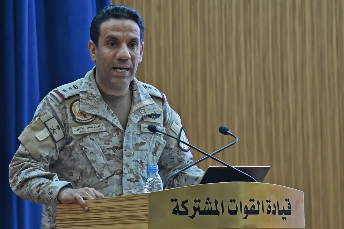 قيادة القوات المشتركة للتحالف تتوعد الحوثيين برد حازم وتصف تصريحاتهم بأنها محاولة للهروب من انتهاكاتهم بحق اليمنيين
