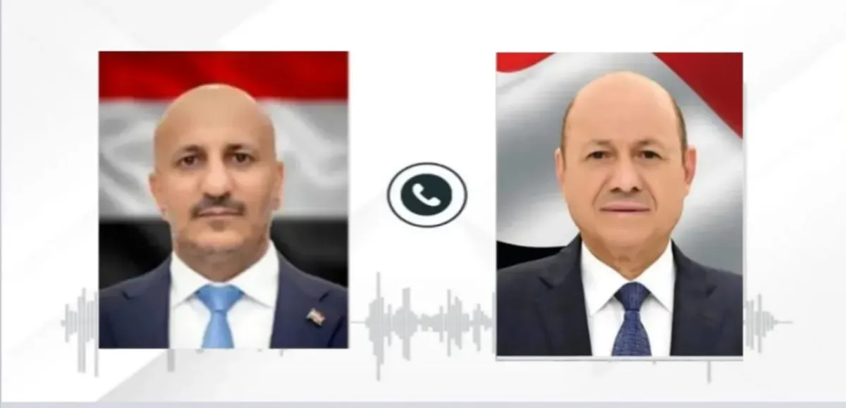 الفريق طارق صالح يتلقى اتصالاً هاتفيًا من رئيس مجلس القيادة الرئاسي