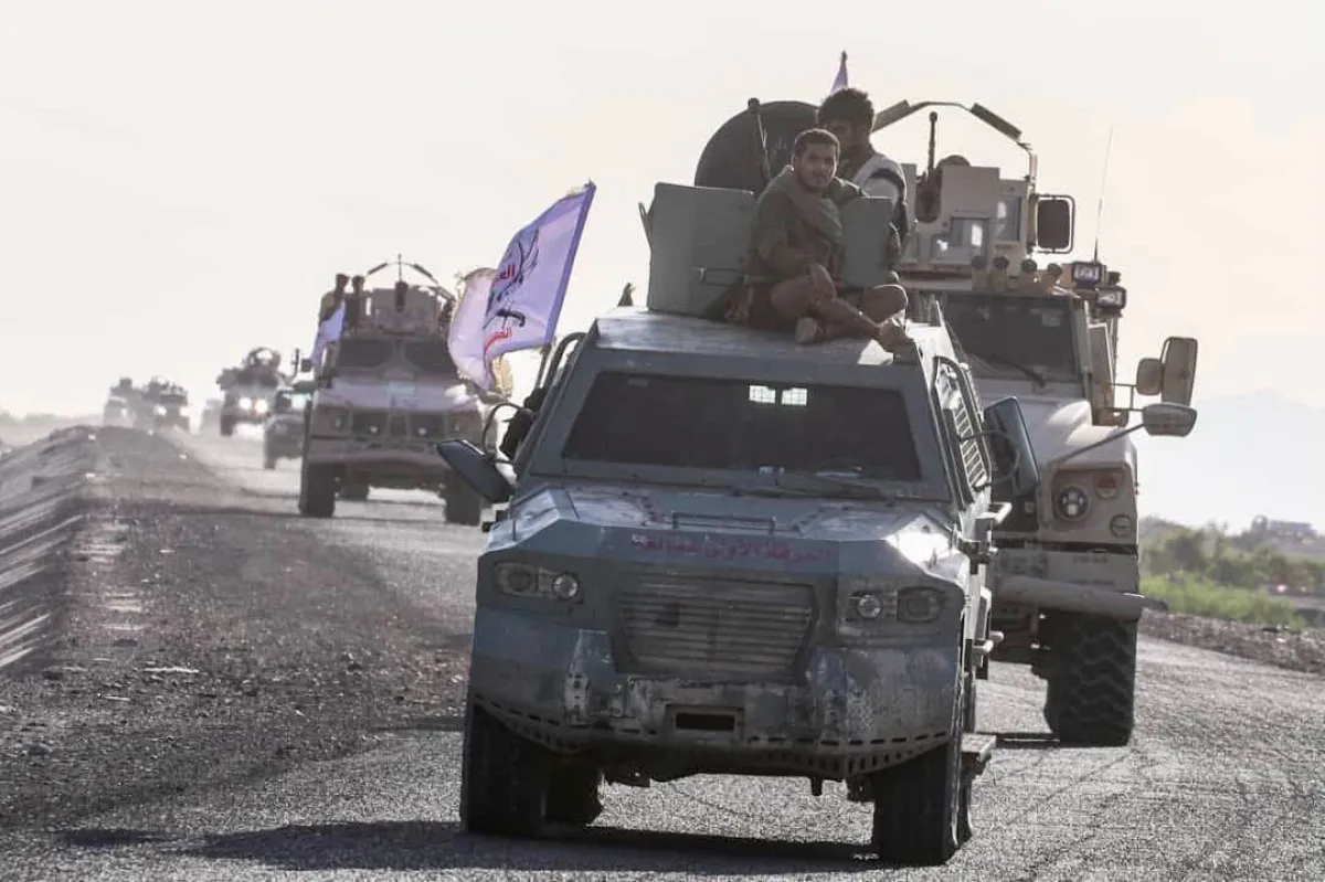 قوات درع الوطن والعمالقة الجنوبية تسيطر على مواقع استراتيجية في باب المندب